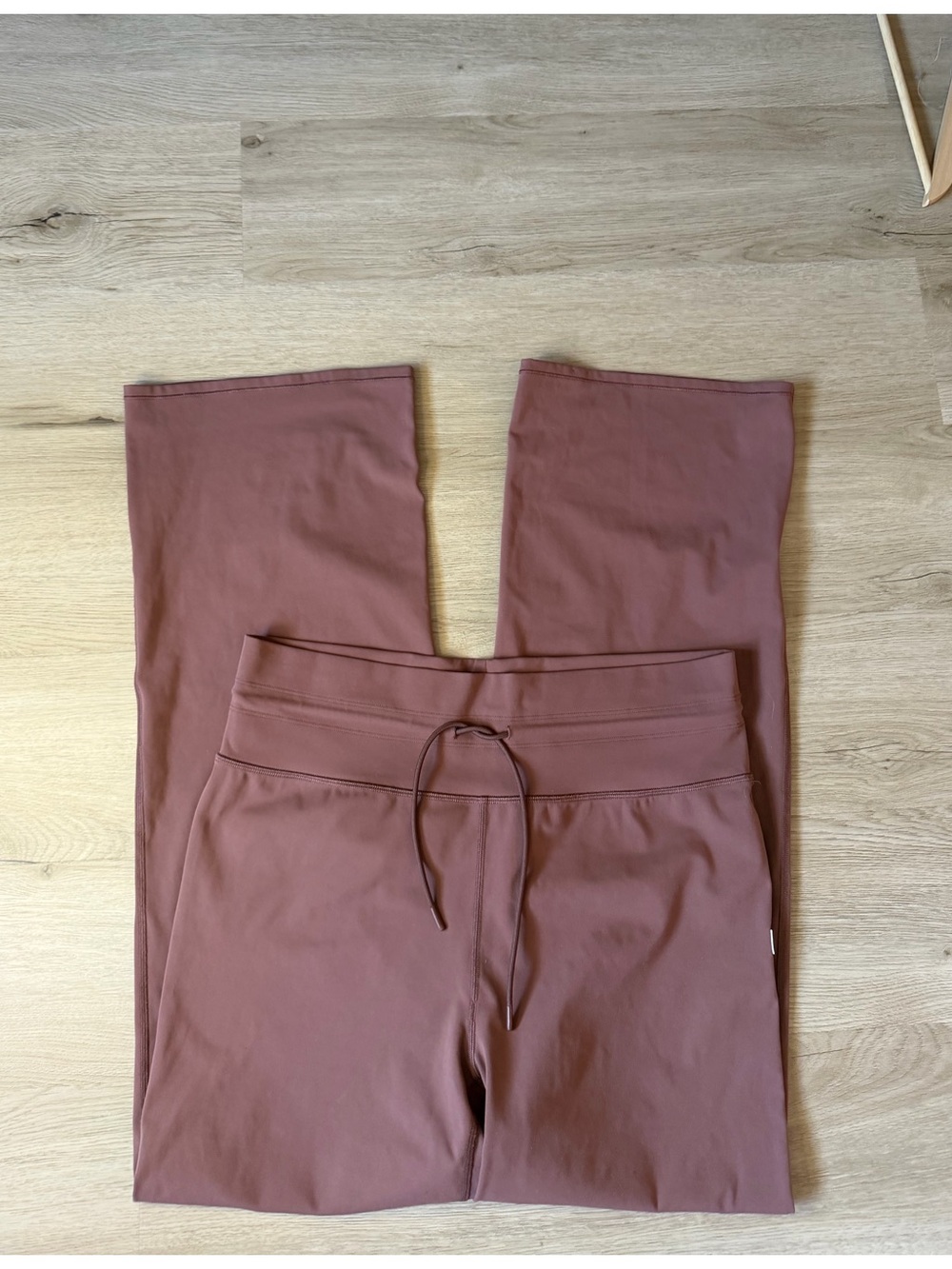 Vuori daily wide leg pant